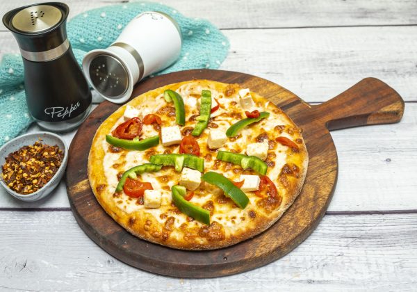 Tandoori Paneer Pizza